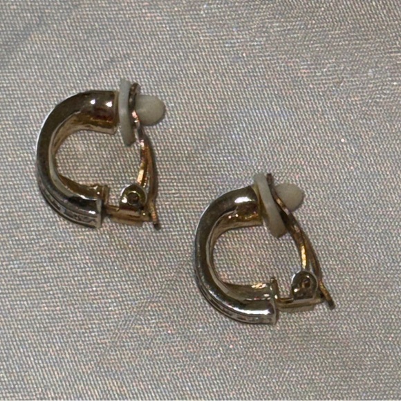 Vintage Elegant Black Enamel Gold & Rhinestone Half Hoops Clip Earrings - Picture 7 of 13